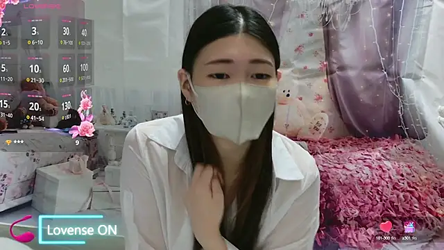 Snapshot of -REIREI- chatting on 7, 12, 2024 -REIREI- online show from 7, 12, 2024