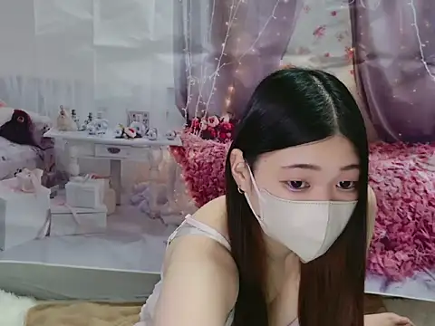 Snapshot of -REIREI- chatting on 9, 12, 2024 -REIREI- online show from 9, 12, 2024