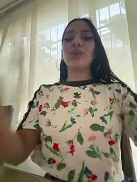 mallie quinn online show from 28, 2, 2025