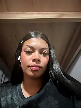 Snapshot of jennifer_oliveira chatting on 11, 1, 2026 jennifer oliveira online show from 11, 1, 2026