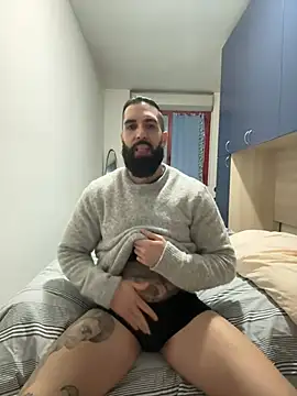 Snapshot of Gioeltoro89 chatting on 4, 3, 2025 Gioeltoro89 online show from 4, 3, 2025