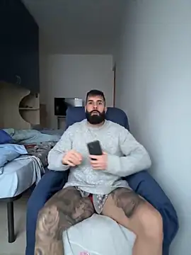 Snapshot of Gioeltoro89 chatting on 18, 1, 2026 Gioeltoro89 online show from 18, 1, 2026