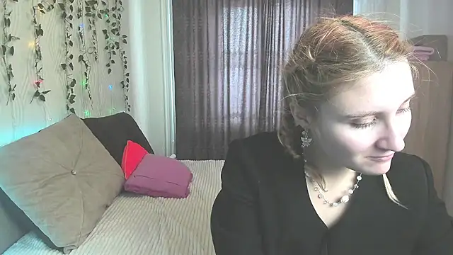 Snapshot of Miss_Elsa_ chatting on 12, 2, 2025 Miss Elsa online show from 12, 2, 2025
