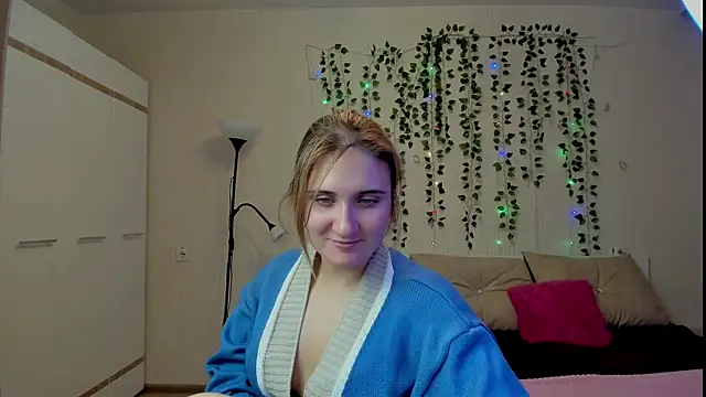 Snapshot of Miss_Elsa_ chatting on 14, 10, 2025 Miss Elsa online show from 14, 10, 2025