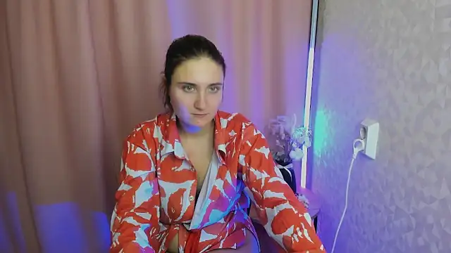 Snapshot of Miss_Elsa_ chatting on 14, 11, 2025 Miss Elsa online show from 14, 11, 2025