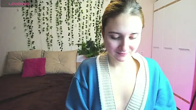 Snapshot of Miss_Elsa_ chatting on 1, 12, 2025 Miss Elsa online show from 1, 12, 2025