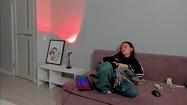 EllaSky xoxo online show from 25, 1, 2025