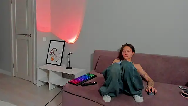 EllaSky xoxo online show from 25, 1, 2025