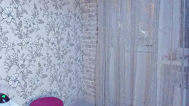 EllaSky xoxo online show from 2, 12, 2025