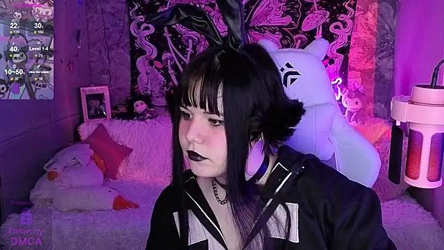 ClaireFaers  online show from 24, 11, 2025