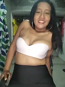 Snapshot of cami_victoria chatting on 3, 7, 2026 cami victoria online show from 3, 7, 2026