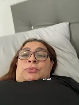 Snapshot of AntonellaAlondra4 chatting on 21, 4, 2026 AntonellaAlondra4 online show from 21, 4, 2026