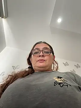 Snapshot of AntonellaAlondra4 chatting on 4, 5, 2026 AntonellaAlondra4 online show from 4, 5, 2026