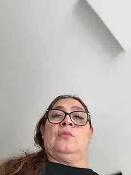 Snapshot of AntonellaAlondra4 chatting on 26, 5, 2026 AntonellaAlondra4 online show from 26, 5, 2026