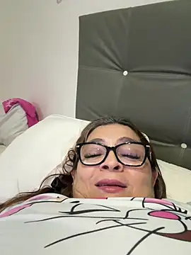 Snapshot of AntonellaAlondra4 chatting on 2, 6, 2026 AntonellaAlondra4 online show from 2, 6, 2026