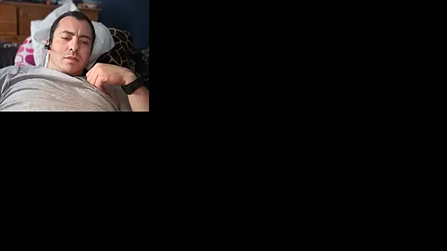 Snapshot of omarromodesto chatting on 7, 6, 2026 omarromodesto online show from 7, 6, 2026