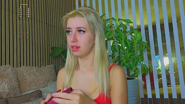 -Violetttttka online show from 3, 10, 2025