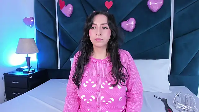 AlondraMendez online show from 18, 2, 2025