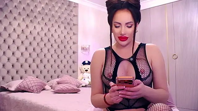 TianaPosh online show from 2, 4, 2026