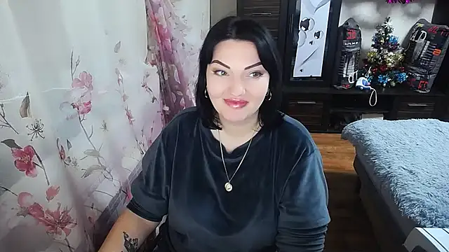 Lady Boom Wild  online show from 9, 12, 2024