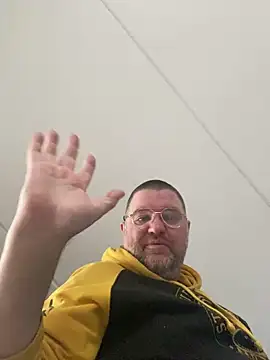 Snapshot of thetobmaster200 chatting on 2, 12, 2024 thetobmaster200 online show from 2, 12, 2024