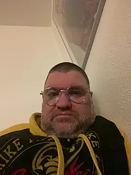 Snapshot of thetobmaster200 chatting on 3, 12, 2024 thetobmaster200 online show from 3, 12, 2024