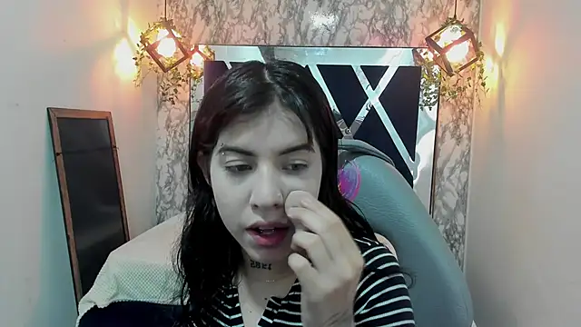 Snapshot of Violet_m chatting on 10, 12, 2024 Violet m online show from 10, 12, 2024