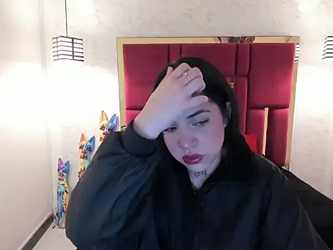 Snapshot of Violet_m chatting on 17, 9, 2025 Violet m online show from 17, 9, 2025