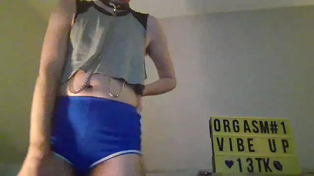 Snapshot of eddieeden chatting on 2, 12, 2024 eddieeden online show from 2, 12, 2024