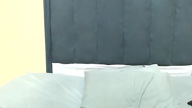 kittykhloe22 online show from 13, 9, 2025