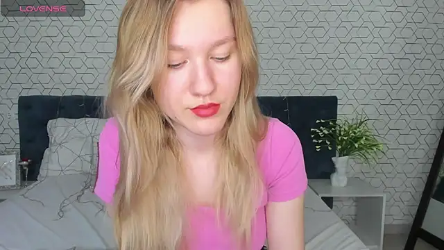 Mariel Brown online show from 21, 1, 2025