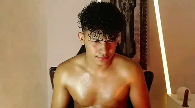Snapshot of jamescurli_ chatting on 29, 12, 2024 jamescurli online show from 29, 12, 2024