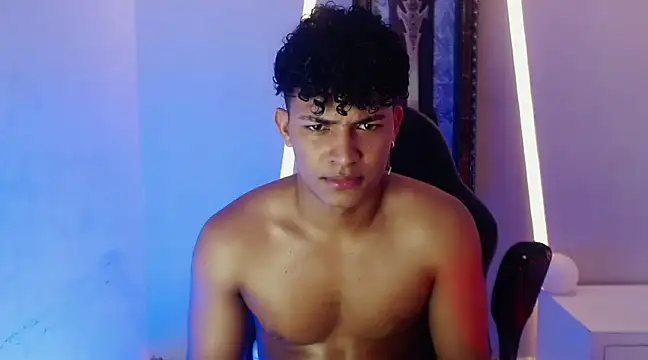 Snapshot of jamescurli_ chatting on 30, 12, 2024 jamescurli online show from 30, 12, 2024