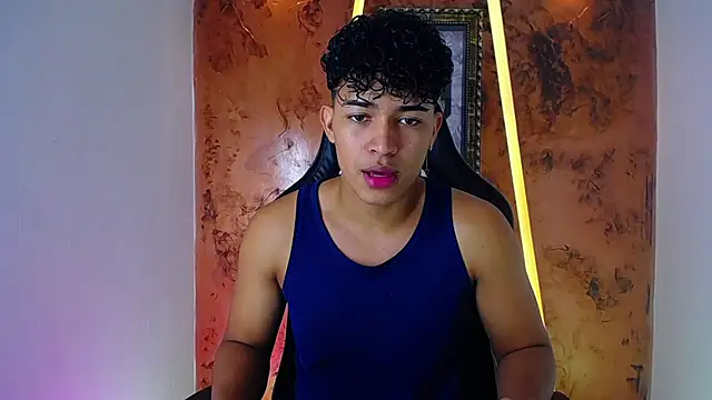 Snapshot of jamescurli_ chatting on 17, 2, 2025 jamescurli online show from 17, 2, 2025