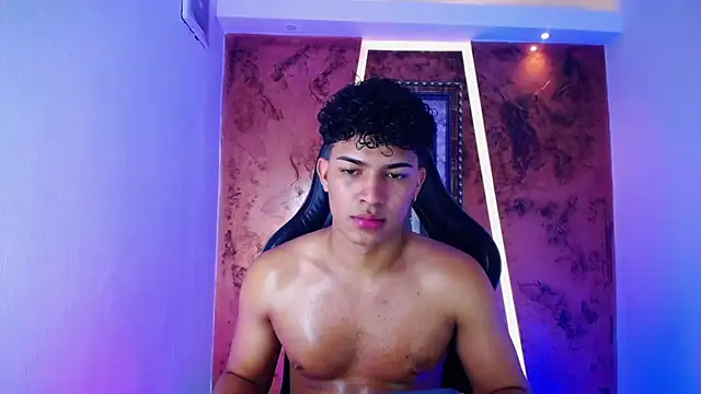 Snapshot of jamescurli_ chatting on 22, 2, 2025 jamescurli online show from 22, 2, 2025