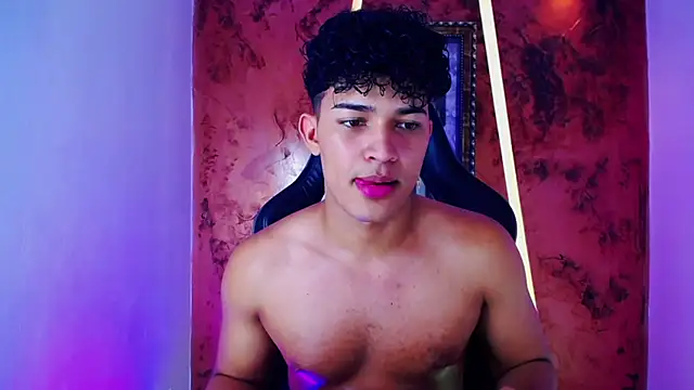 Snapshot of jamescurli_ chatting on 27, 2, 2025 jamescurli online show from 27, 2, 2025