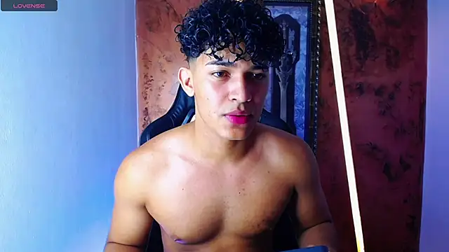 Snapshot of jamescurli_ chatting on 14, 3, 2025 jamescurli online show from 14, 3, 2025