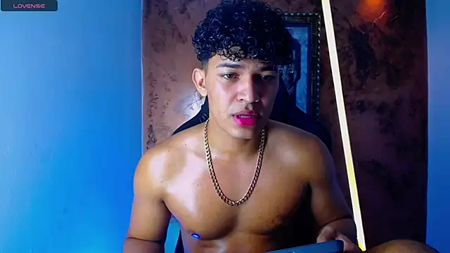 Snapshot of jamescurli_ chatting on 22, 3, 2025 jamescurli online show from 22, 3, 2025