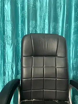 Snapshot of poision51 chatting on 25, 2, 2025 poision51 online show from 25, 2, 2025