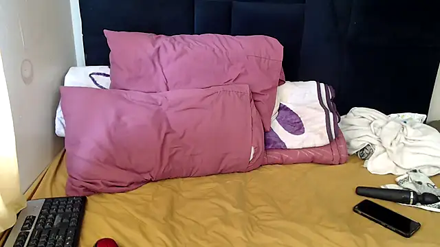 Busty-Londie online show from 26, 10, 2025