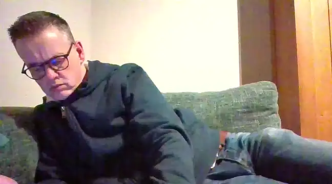 Snapshot of Hectorthyssen1 chatting on 2, 2, 2025 Hectorthyssen1 online show from 2, 2, 2025