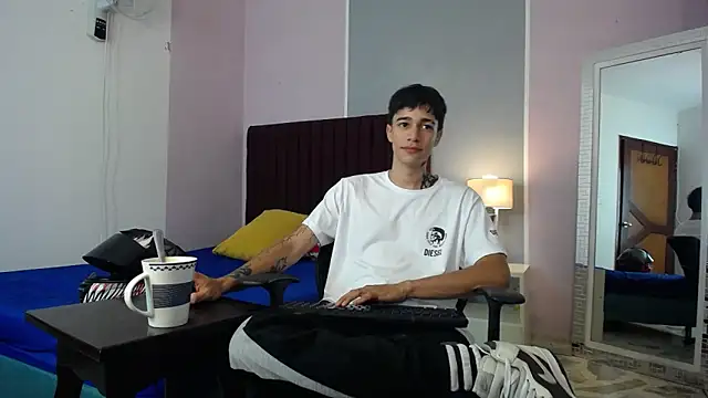 Zacktk7 online show from 2, 1, 2025