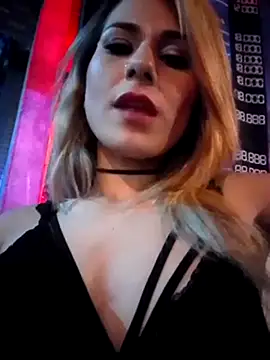 Snapshot of sophiee_evanss_ chatting on 2, 2, 2025 sophiee evanss online show from 2, 2, 2025