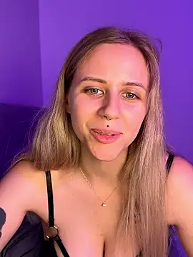 lunawolf21 online show from 8, 1, 2026