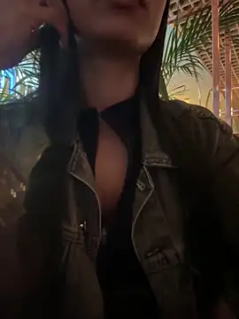 Lolitacooper online show from 7, 10, 2025