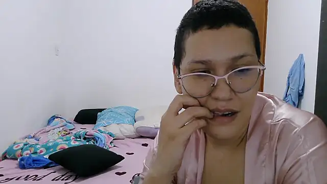 luxandracon23 online show from 5, 1, 2026