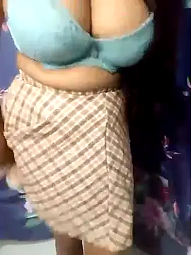 Snapshot of Thinaya chatting on 17, 2, 2025 Thinaya online show from 17, 2, 2025