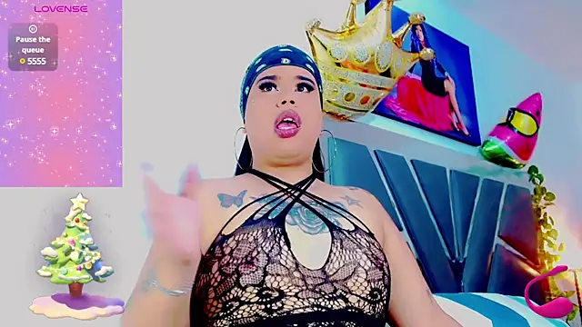 Snapshot of nauthyvalentina chatting on 24, 12, 2024 nauthyvalentina online show from 24, 12, 2024