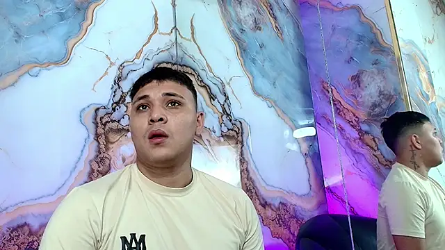 couple lovelyds online show from 7, 2, 2026