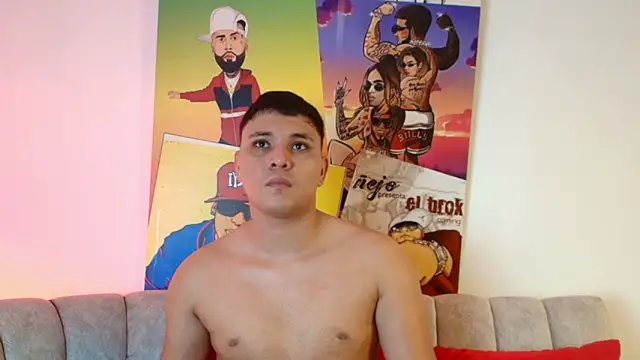 couple lovelyds online show from 5, 3, 2026